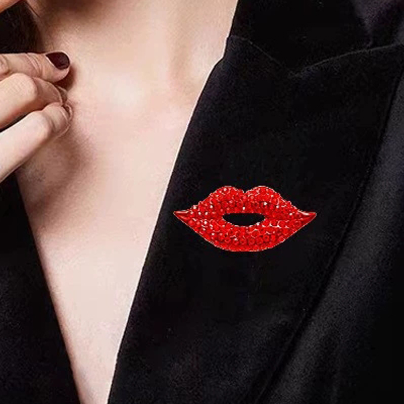 Embroidery Lips - Full of Crystal Lips-shape Brooches Red
